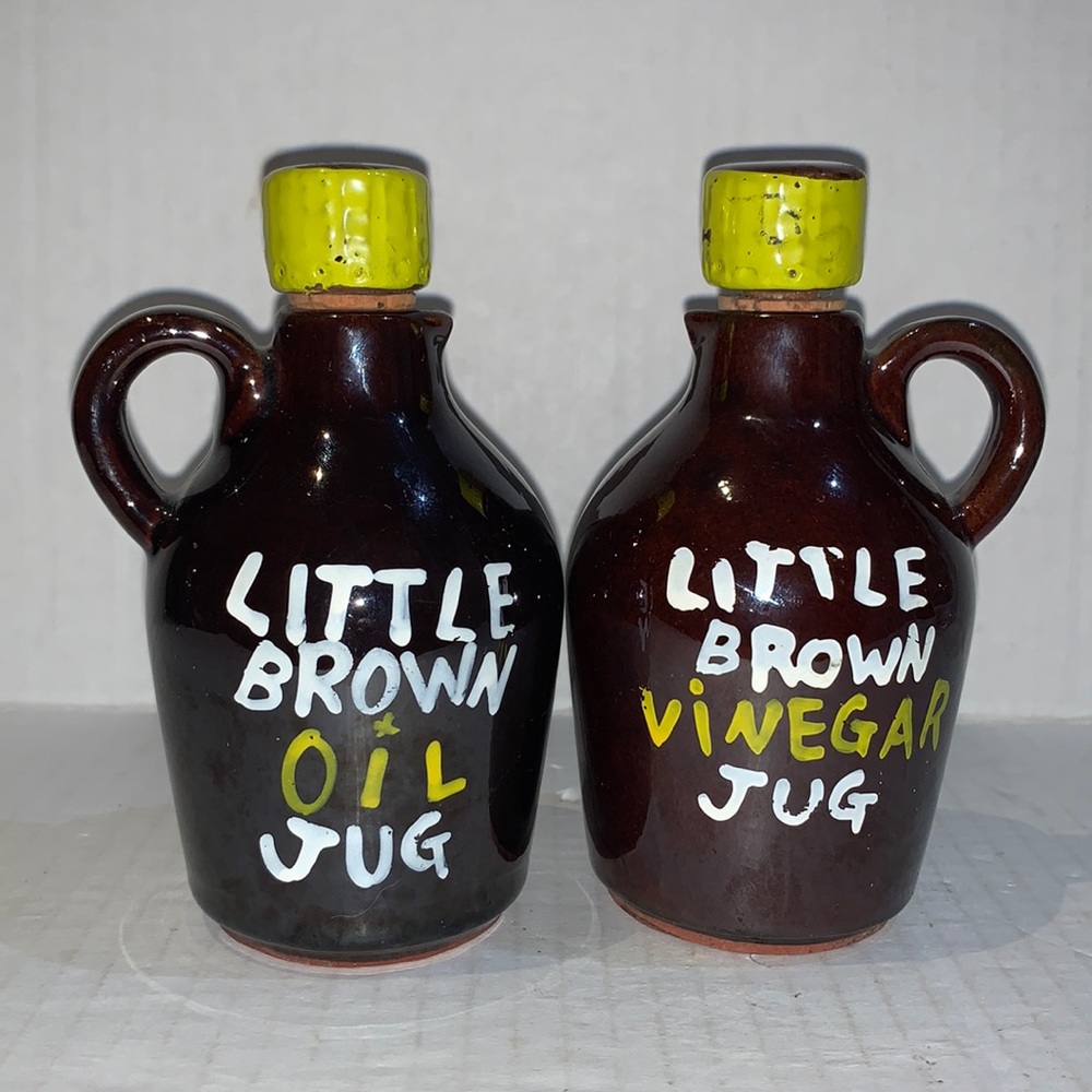 Vtg Little Brown Jug Oil Vinegar Set Brown Glass Cob Lids Japan